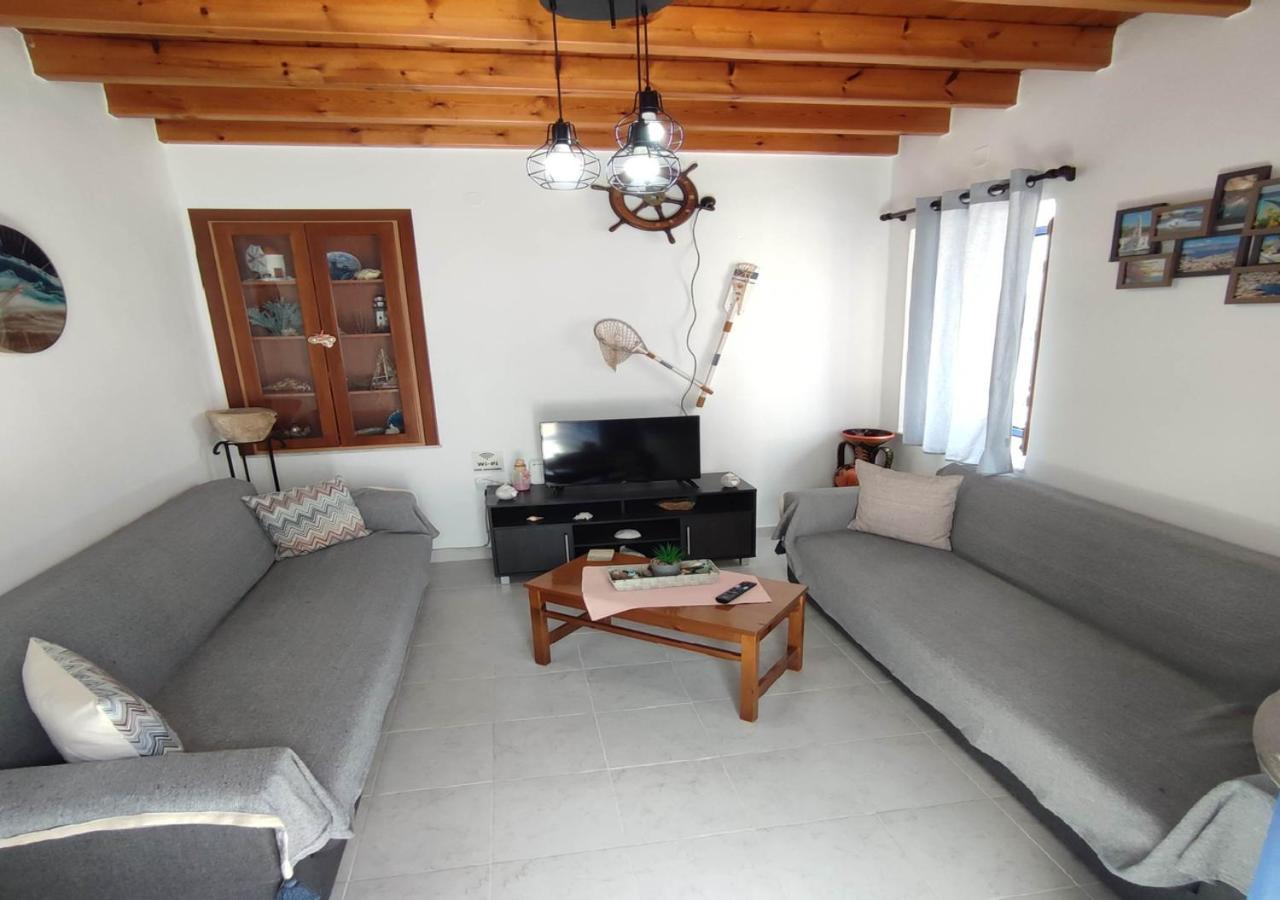 Symi Breeze Villa Екстер'єр фото